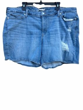 Levi's Jean shorts Light Blue Distressed mid length size 24W
